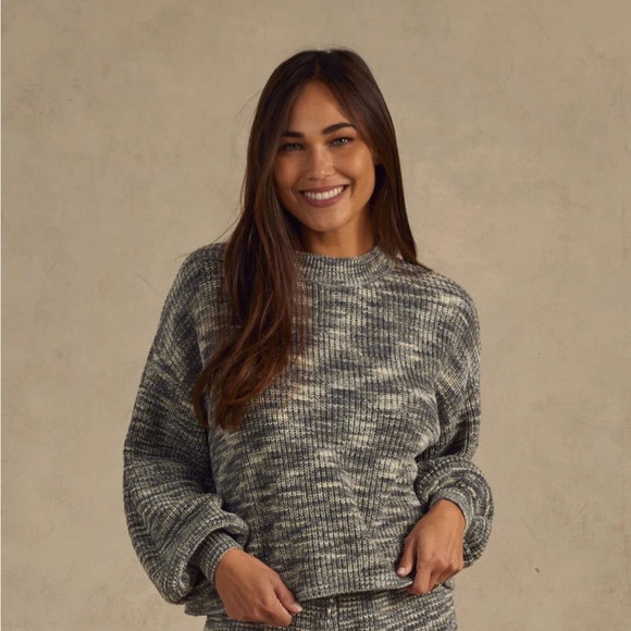 Rylee + Cru Sweaters - Rylee + Cru Heather Grey Sweater NWT